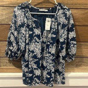 A&F top, NWT